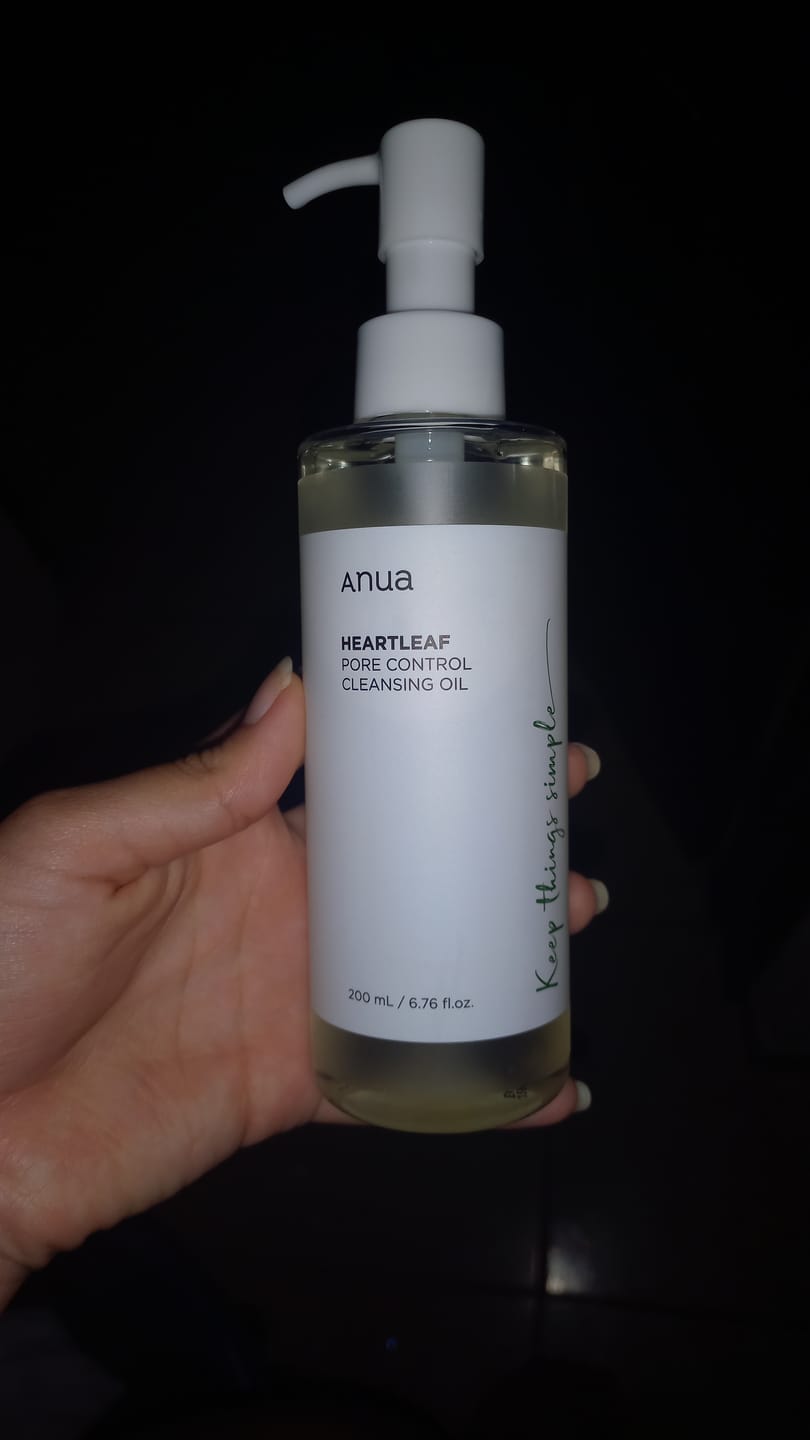 Customer photo review of HEARTLEAF PORE CONTROL CLEANSING OIL