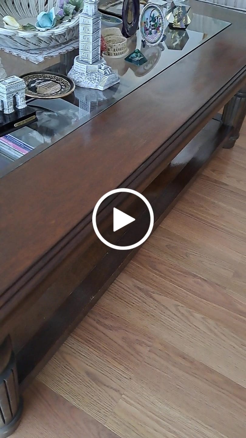 Customer video review of Lustrador de Muebles y Madera de Cera de Abejas WooWax