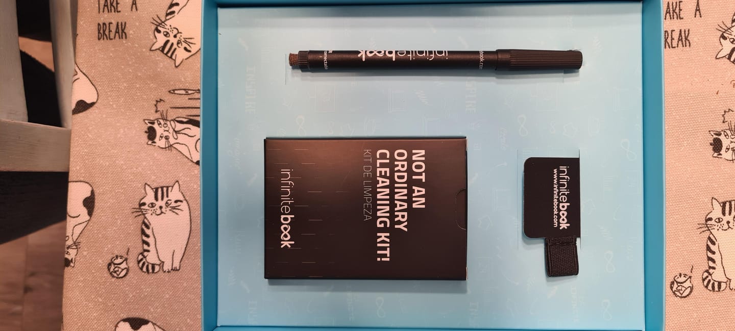Customer photo review of Infinitebook Dotted A5 Black