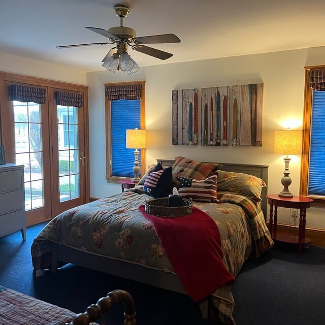 Customer photo review of Vintage Wooden Weathered Ski's in Front of an Old Barn Large Wall Art Canvas Print