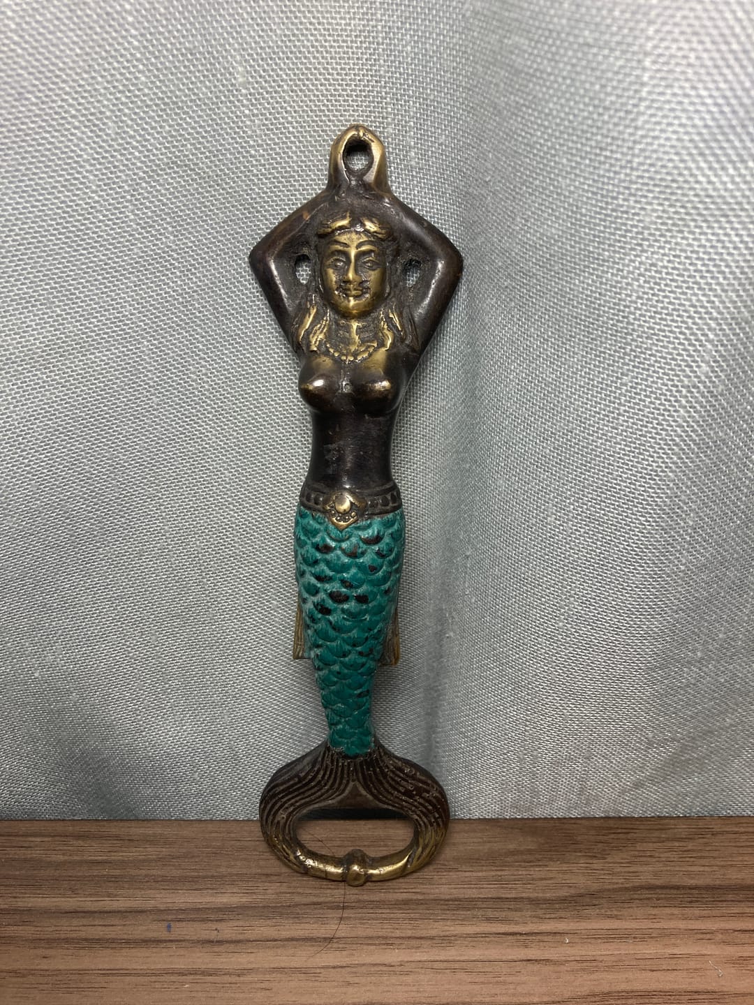 Customer photo review of Abridor de Garrafa Sereia em Bronze