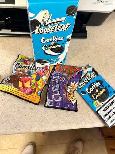 Customer photo review of LooseLeaf X Cookies 2 Pack Wraps (40 Count)