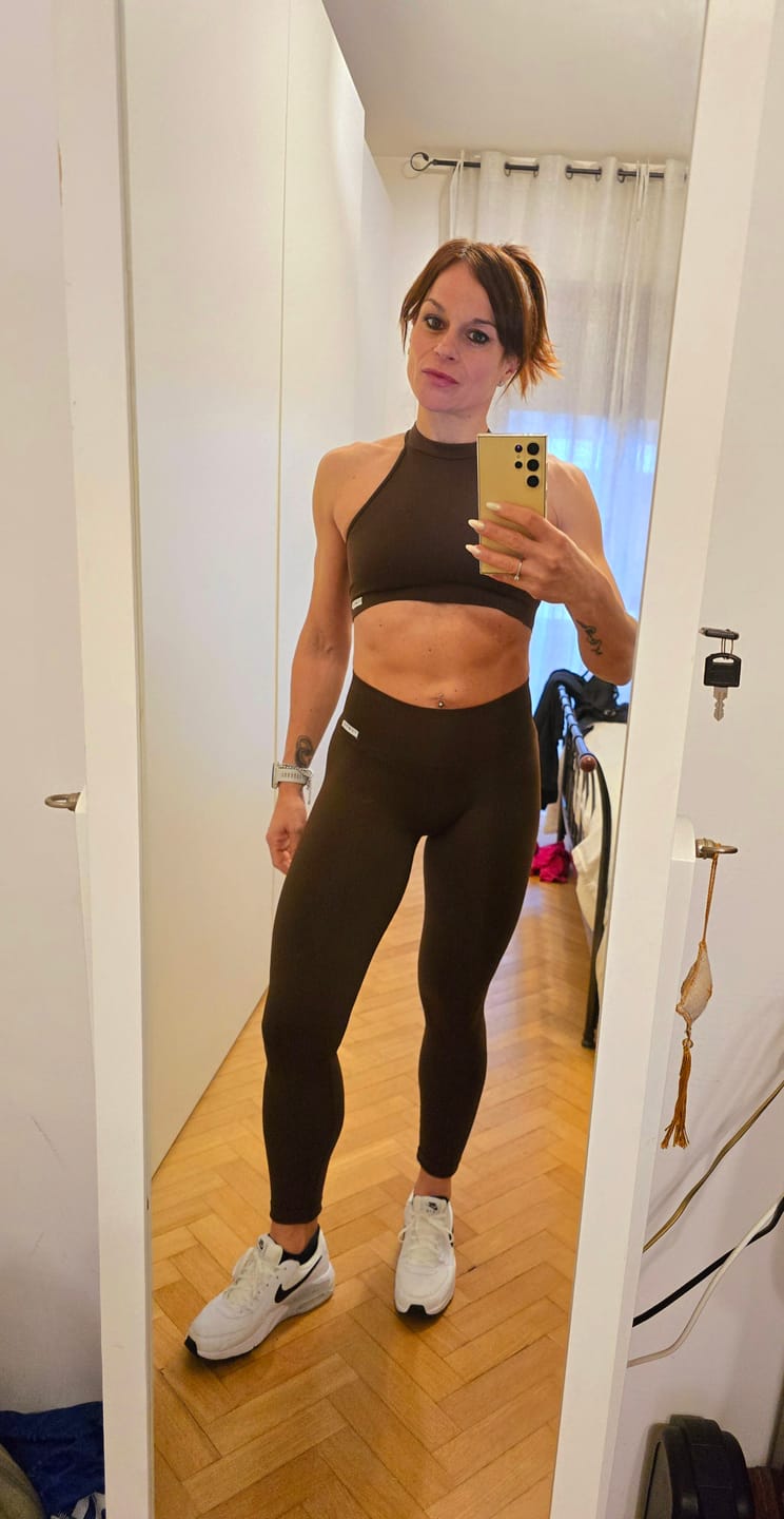 Customer photo review of Leggings Confidence Cioccolato