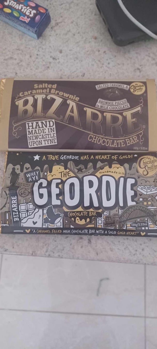 Customer photo review of The Geordie Bar (Milk & White Chocolate with Caramel) 130g
