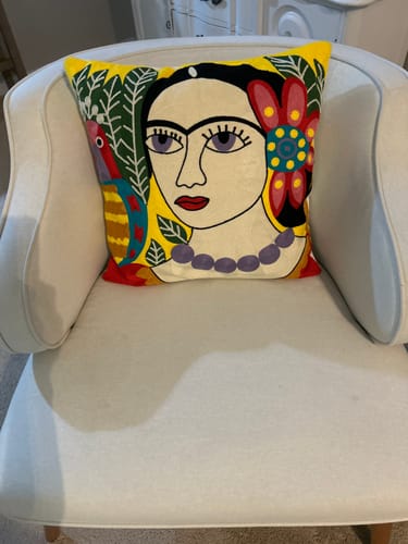 Customer photo review of Frida Kahlo Embroidery pillow Cases