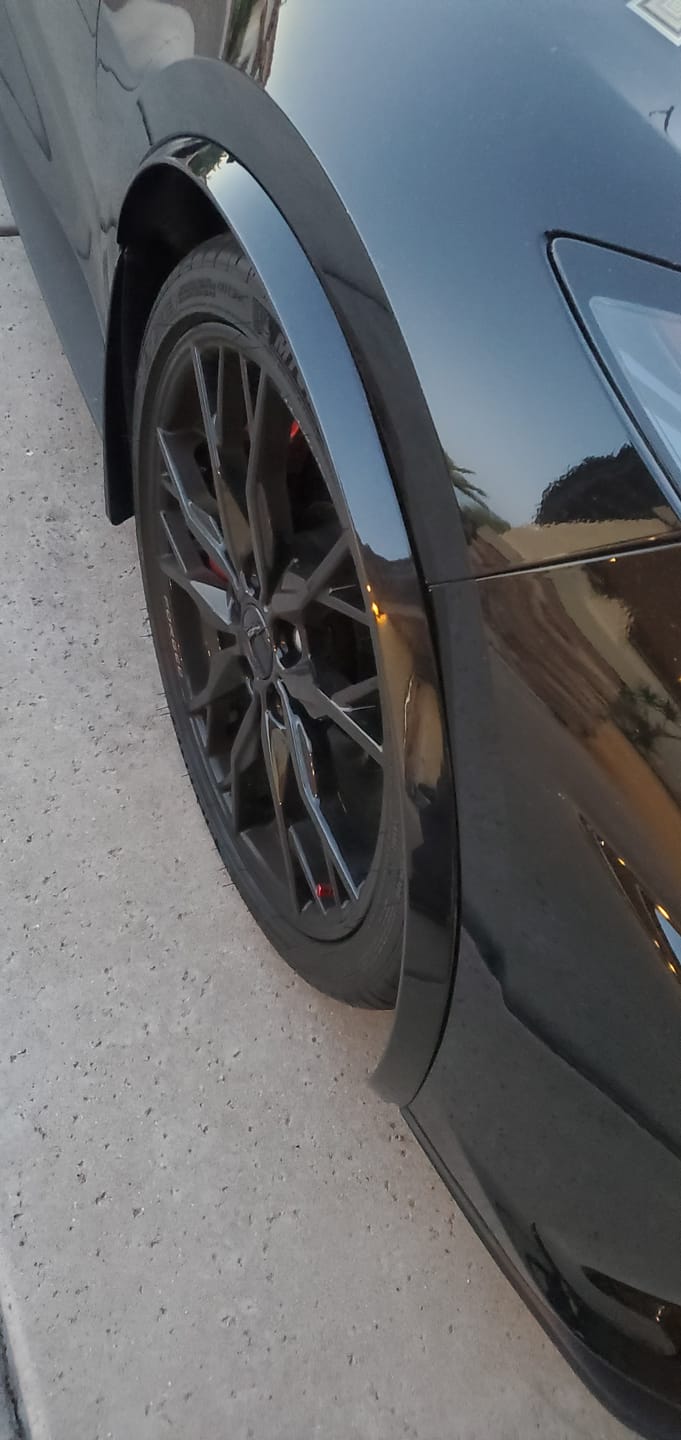 Customer photo review of Chevrolet Corvette C8 Side Wheel Fender
