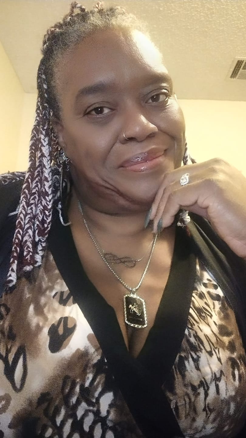 Customer photo review of Mommy's Little Helper Concealer, Eyeshadow Base & Face Cover Up - GOOD NIGHT (Dark)