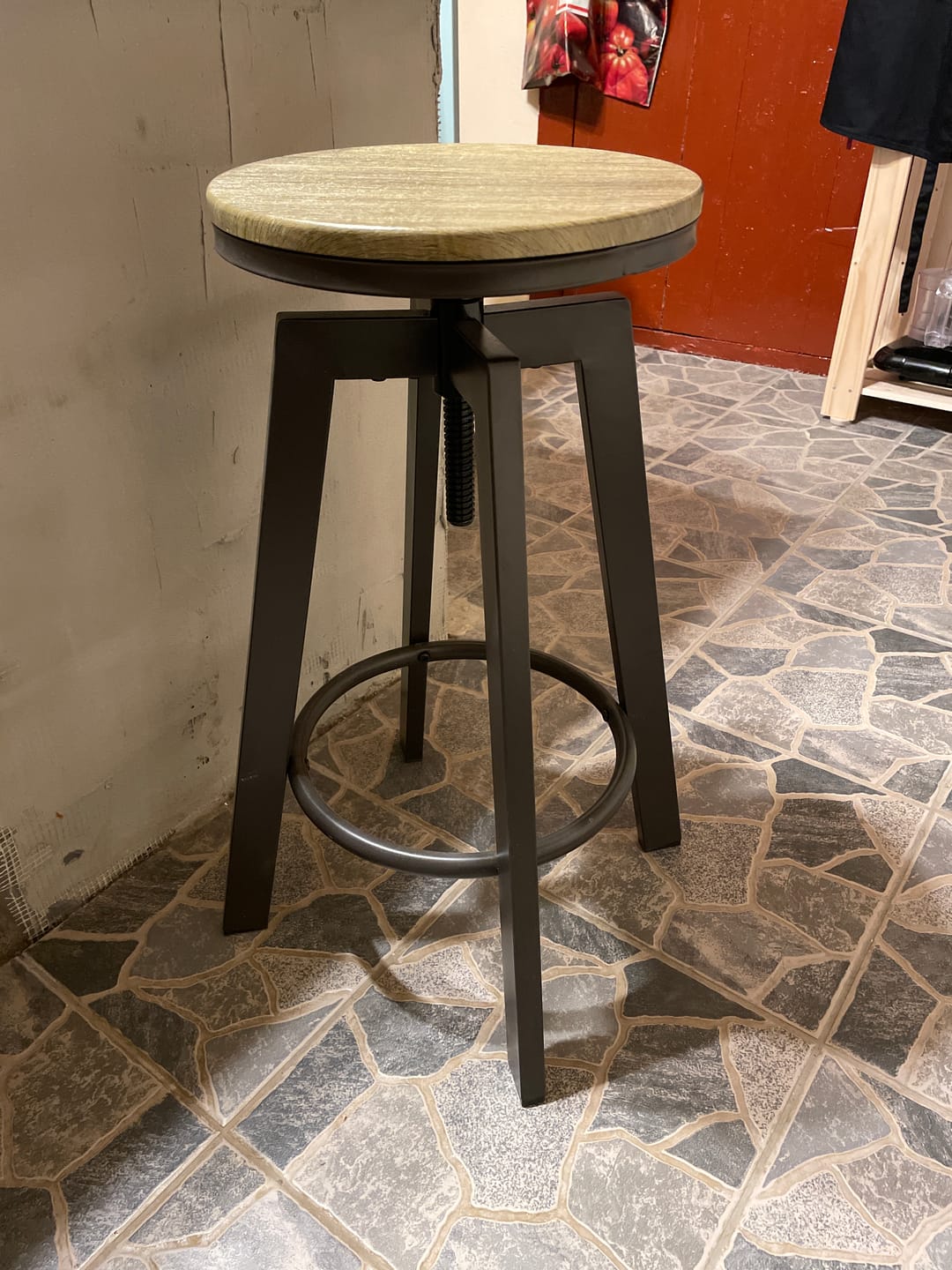 Customer photo review of Scaun bar H64, stejar/gri inchis, 30x30x63/80 cm