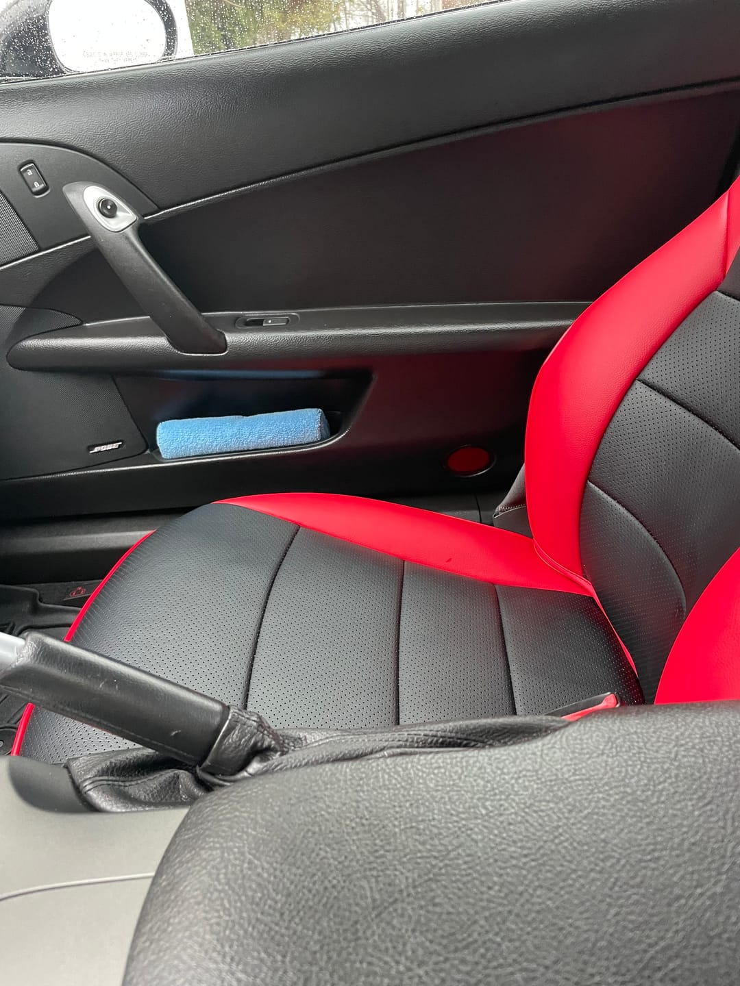 Customer photo review of 2005-13 Corvette C6 Custom Leather Seat Covers