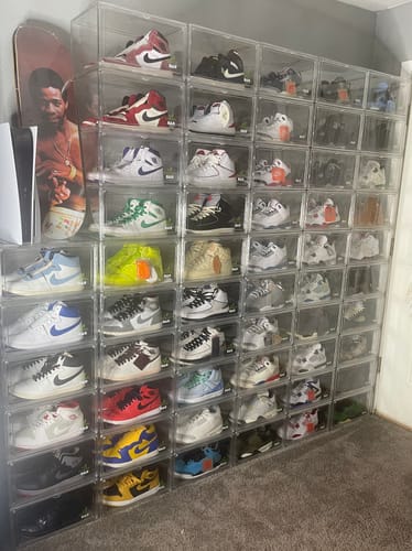 Customer photo review of Wmns Air Jordan 1 High OG 'Court Purple'