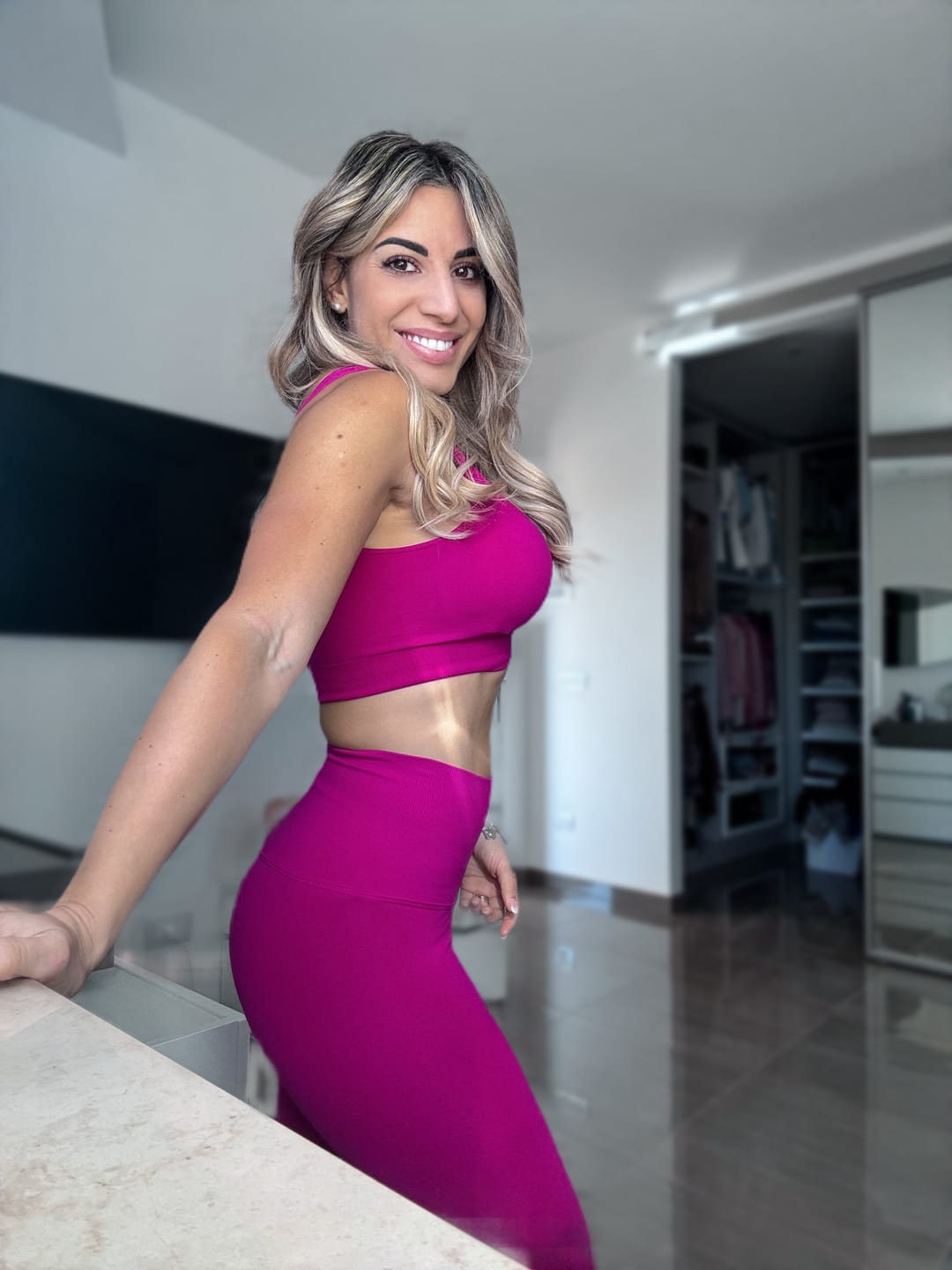 Customer photo review of Leggings All-Up Purple