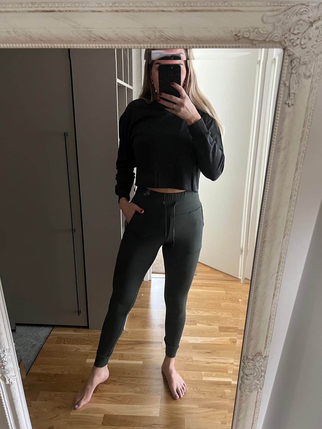 Customer photo review of Formation Joggers