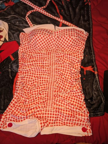 Customer photo review of Checked 1950s Halter Bowknot One-piece Swimsuit