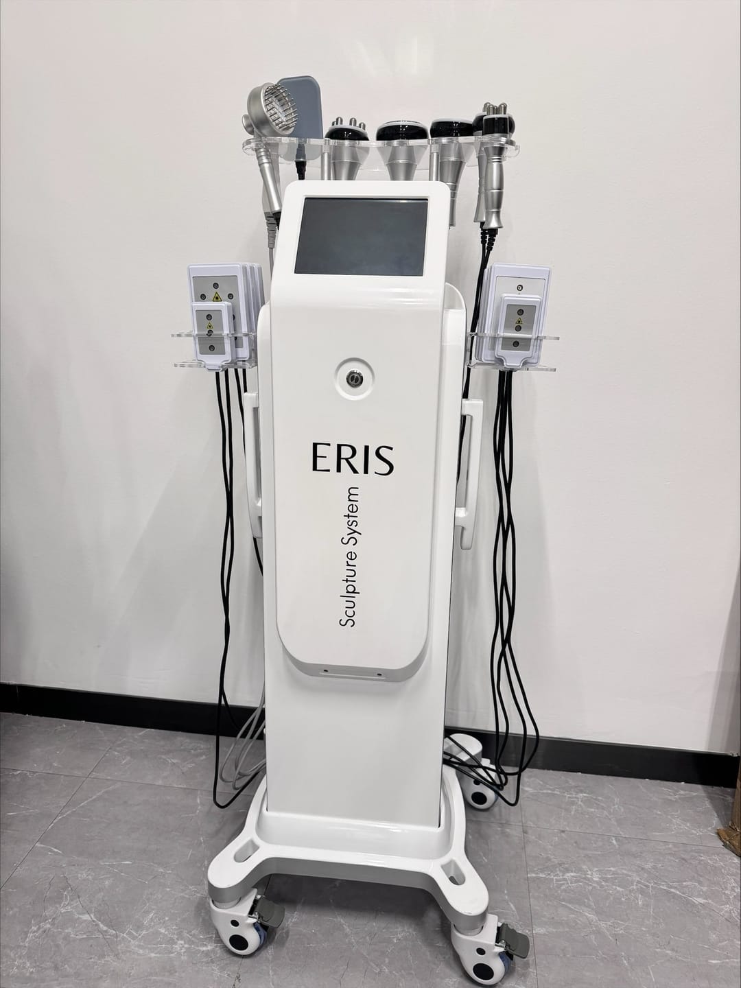 Customer photo review of Eris Lipo Cavitation Machine 9 in 1 Professional