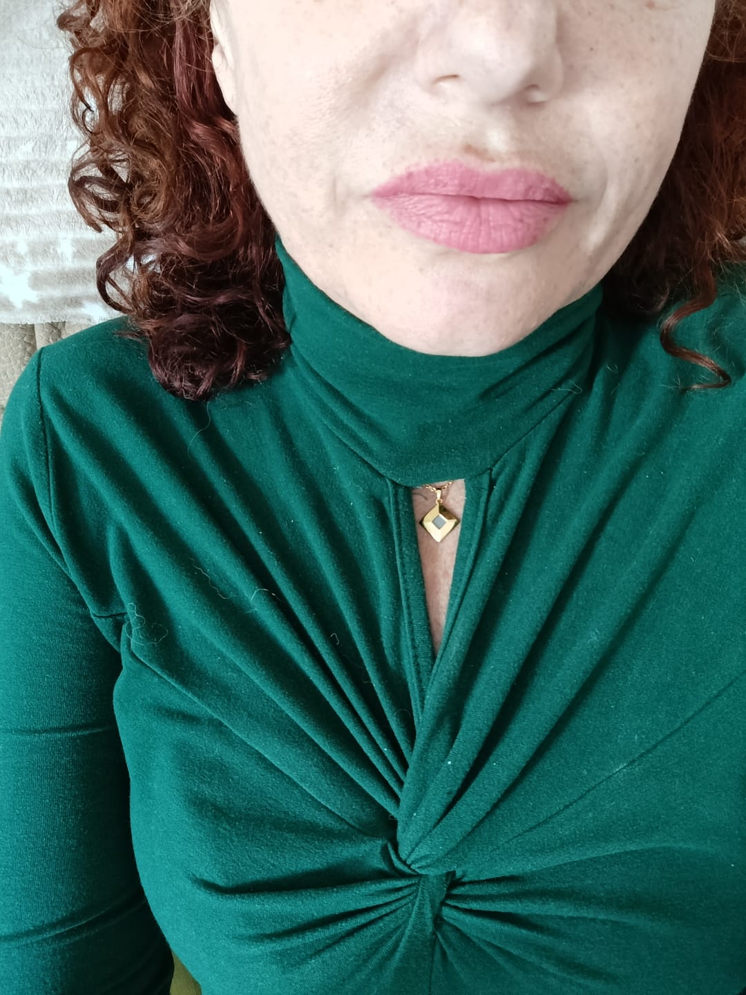 Customer photo review of TANAOR Classic Necklace