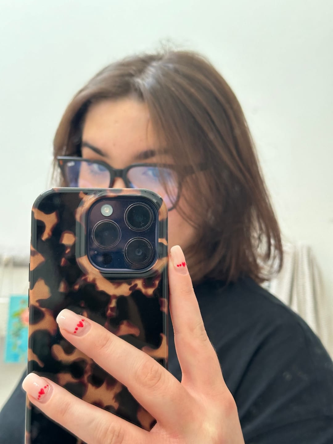 Customer photo review of Tortoise Chic - Tough Phone Case (MagSafe)