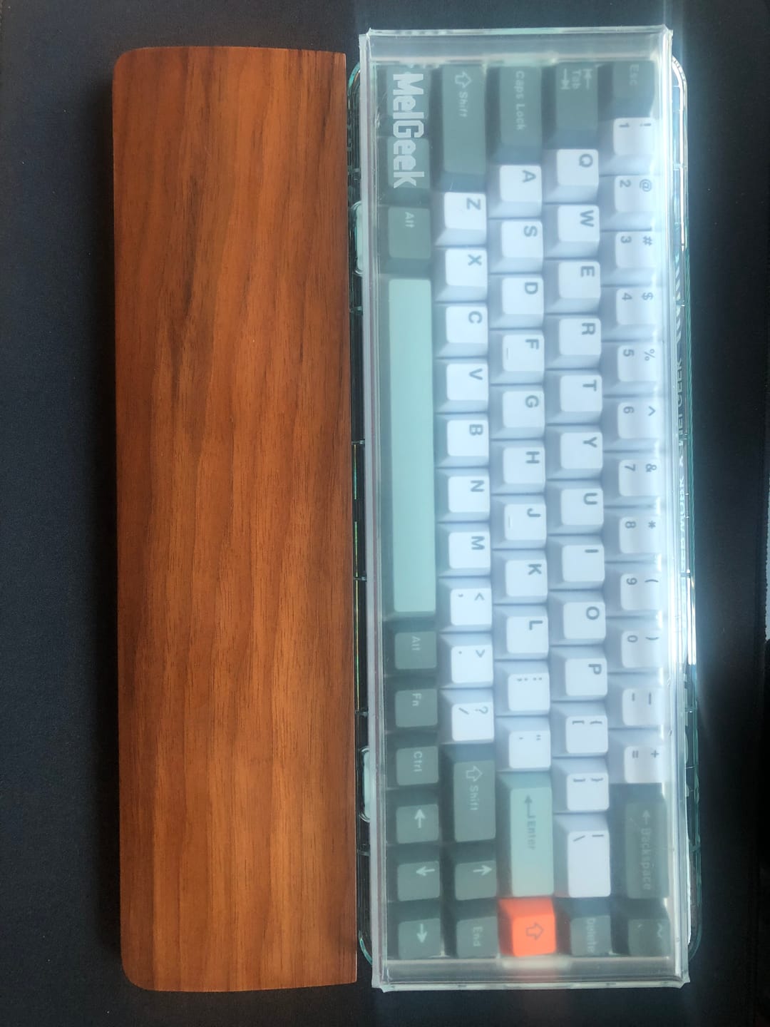 Customer photo review of MelGeek Acrylic Dust Cover for Mojo68/Mojo84
