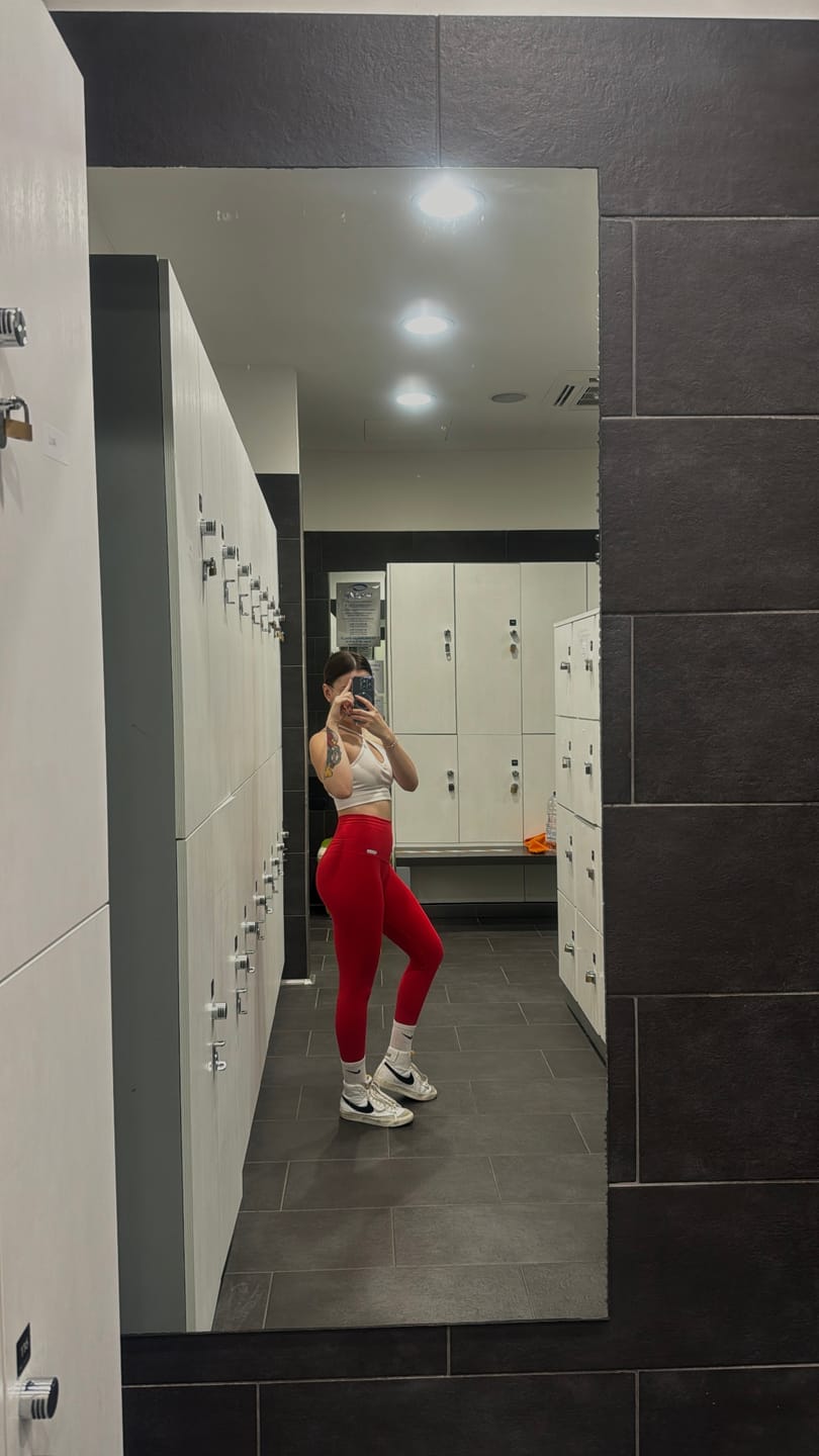 Customer photo review of Nikita All-Up Rosso Lampone