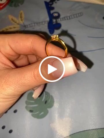 Customer video review of Anillo Circonita Solitaria