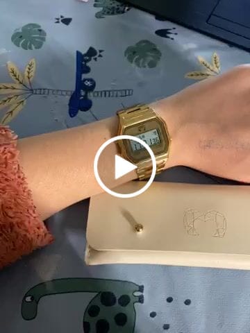 Customer video review of Reloj Digital Vintage