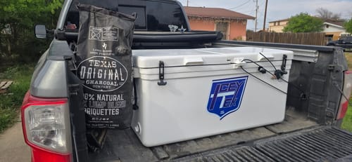 Customer photo review of ICEY-TEK 125 QT Cooler Split Lid With Permanent 50/50 Divider DL2