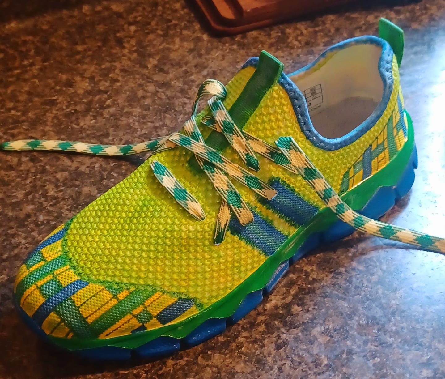 Customer photo review of Diamond Plaid Shoe Laces
