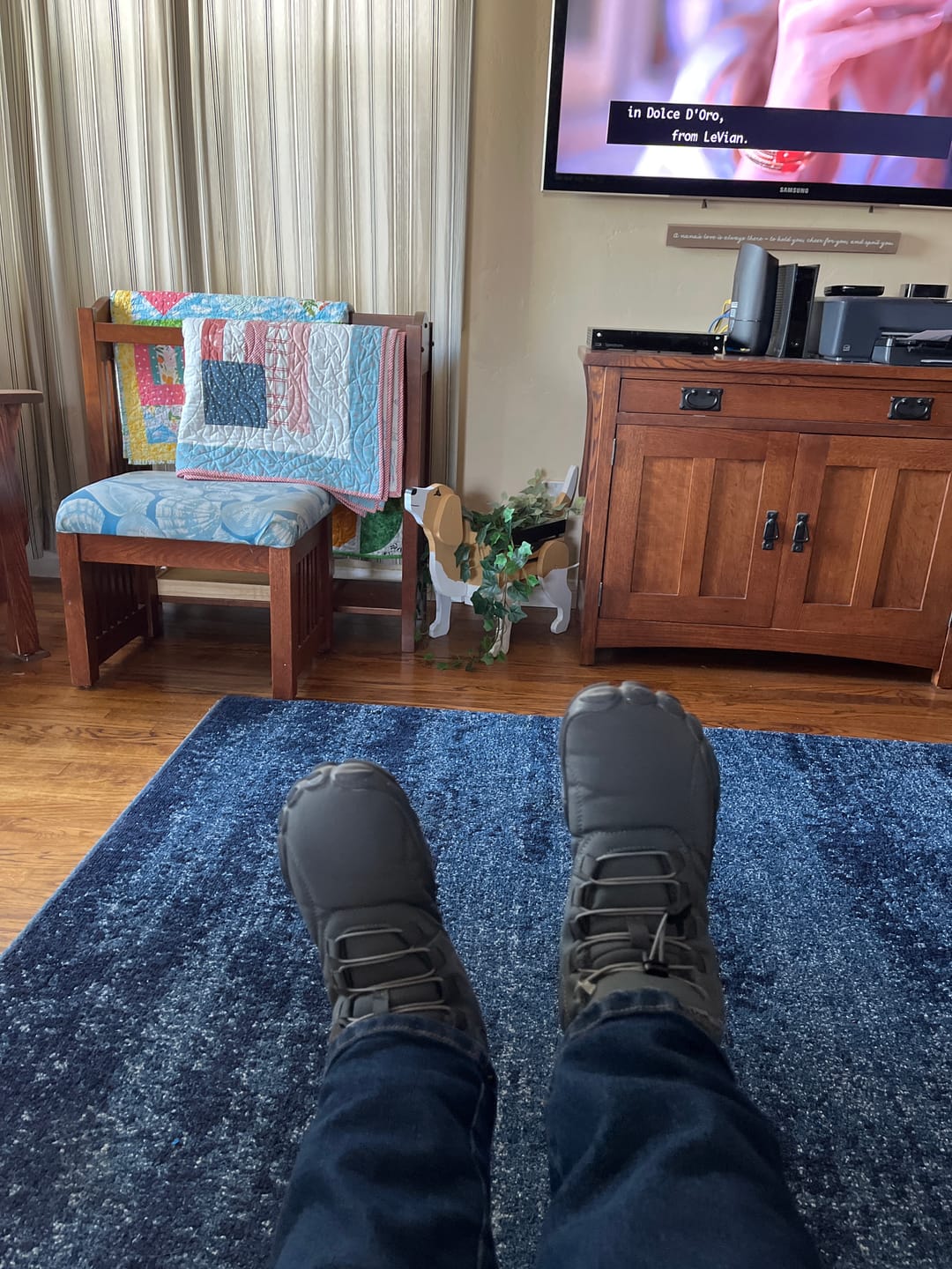 Customer photo review of Caspar Pro - Non-slip & Water-Resistant Winter Barefoot Shoe