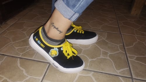 Customer photo review of Tenis Vibes