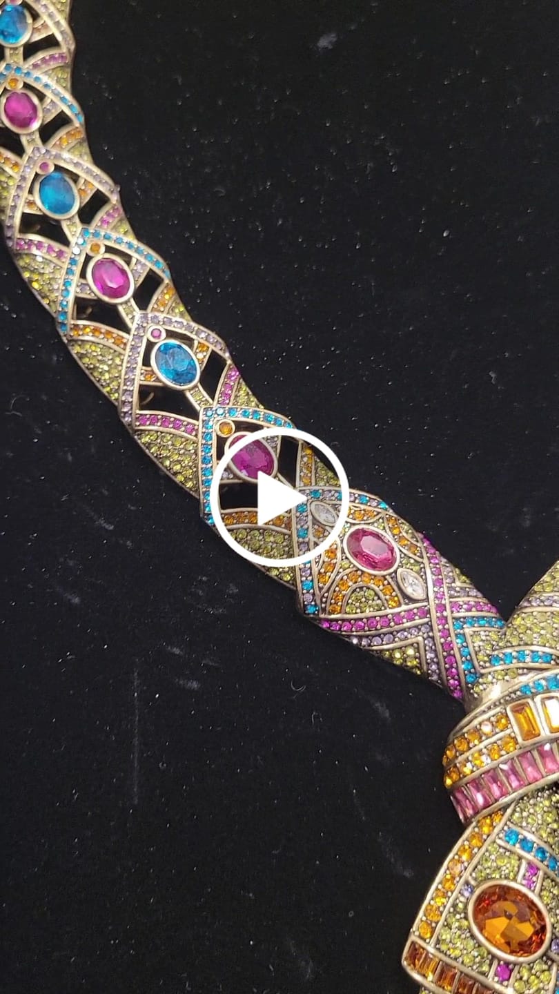 Customer video review of HEIDI DAUS® "Show & Tell" Beaded Crystal & Enamel Statement Necklace