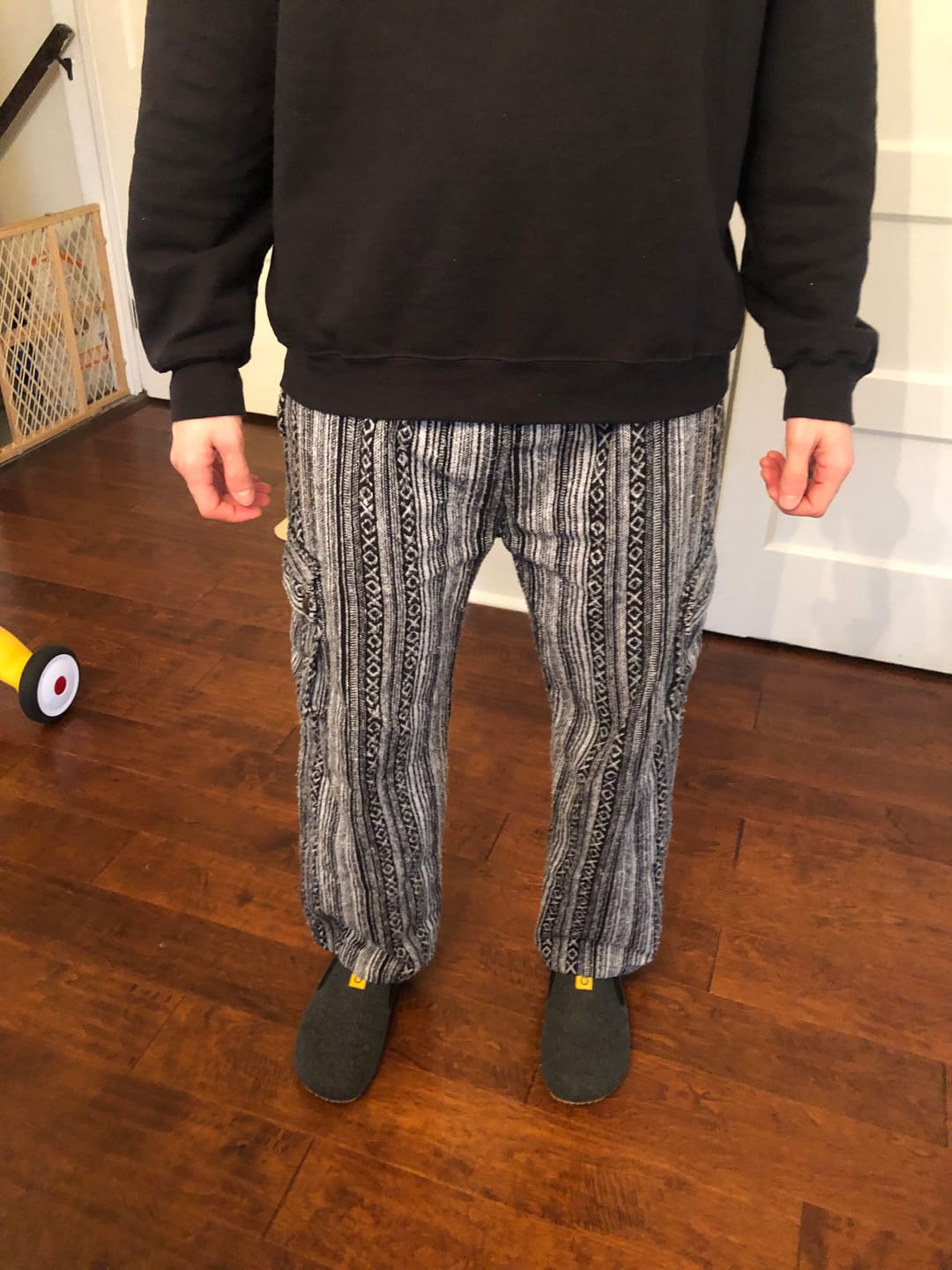 Customer photo review of Woven Cotton Cargo Pants