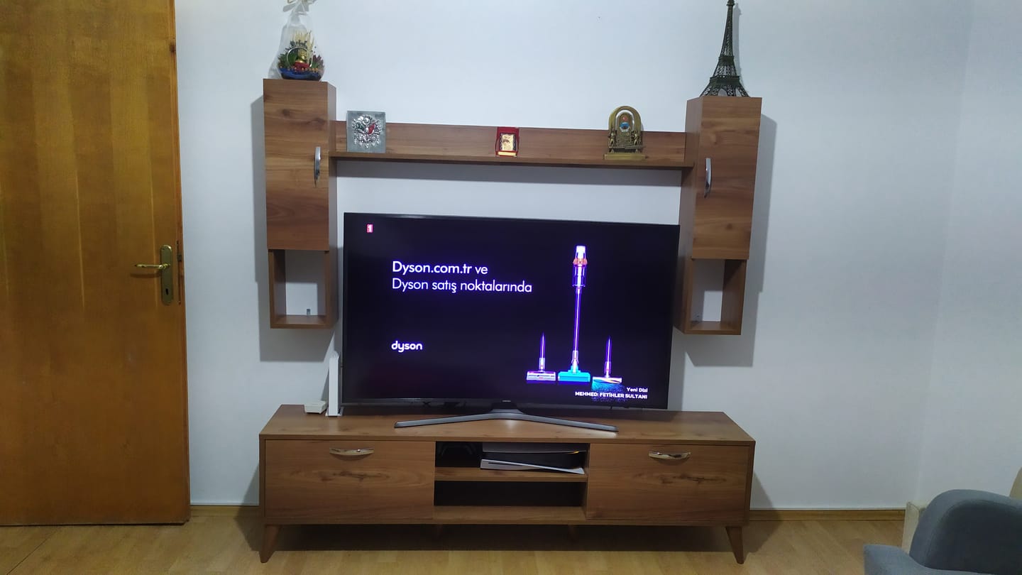 Customer photo review of Rani A9 Duvar Raflı Tv Ünitesi Kitaplıklı Tv Sehpası Duvara Monte Raflı Modern Ayaklı 180 cm Minyatür Ceviz M27
