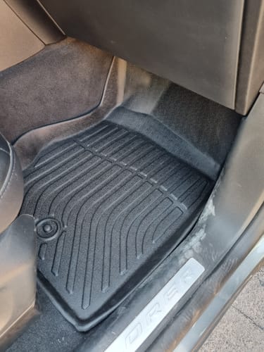 Customer photo review of Pisos Calce Perfecto Ford Explorer Años 2020 Al 2023