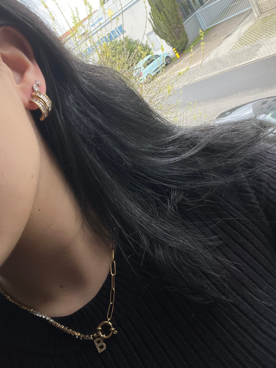 Customer photo review of Tennis Letter Halskette | 18K vergoldet