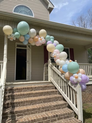 Customer photo review of Garden Party Vibes Balloon Garland Kit