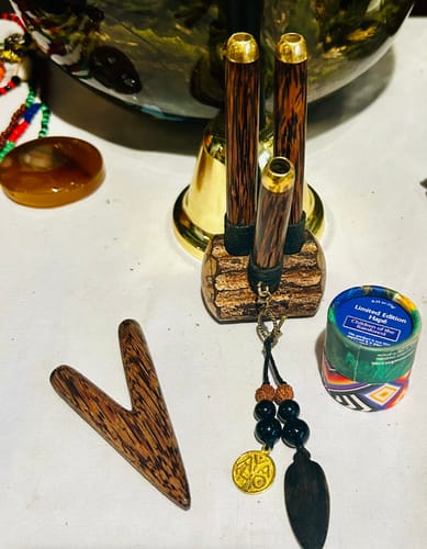 Customer photo review of Chief Isku Kua's Children of the Rainforest Hapé