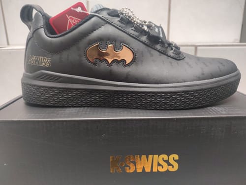 Customer photo review of Tenis Batman Men