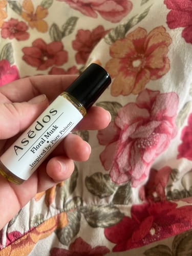 Customer photo review of FLORAL MUSK PERFUME OIL