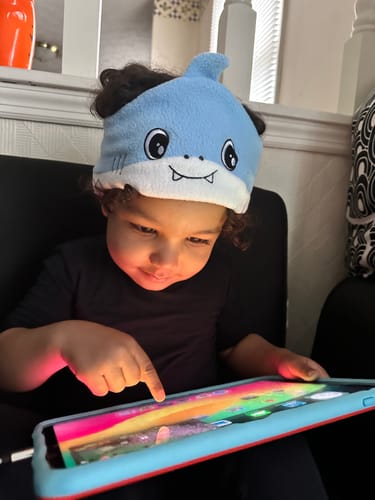 Customer photo review of Bandou™ 2.0: Award-Winning Kids Headphones