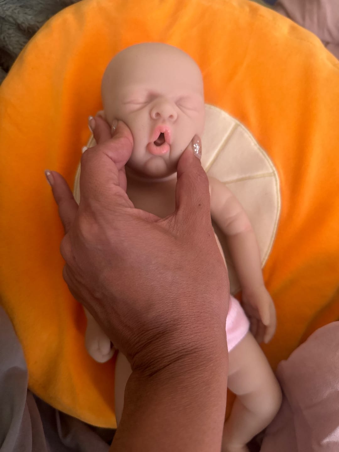 Customer photo review of Prematura reborn femmina addormentata bocca aperta 32cm / 1.1kg 100% silicone morbido - NOVA