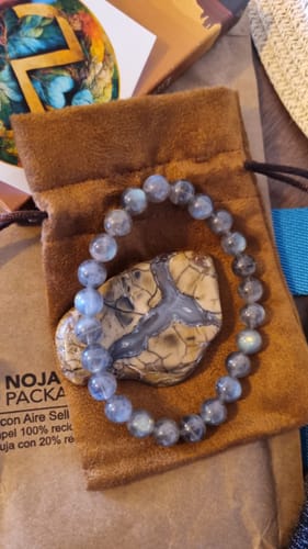 Customer photo review of Pulsera Labradorita (8 mm)