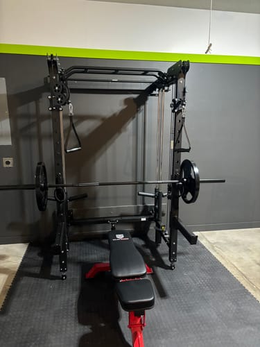 Customer photo review of MAJOR FITNESS All-In-One Home Gym Folding Power Rack Package Lightning F35