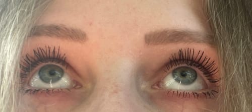 Customer photo review of Wimpern & Augenbrauen Serum