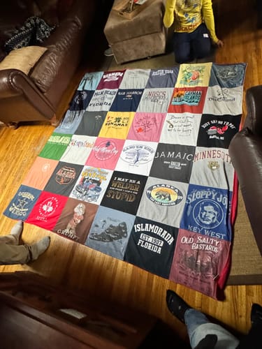 T-shirt quilt with travel, beaches themes by Linda from MN