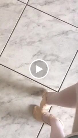 Customer video review of Hanami® Canvas - Sapatilha de Ballet