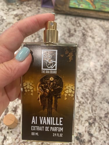 Customer photo review of AI Vanille