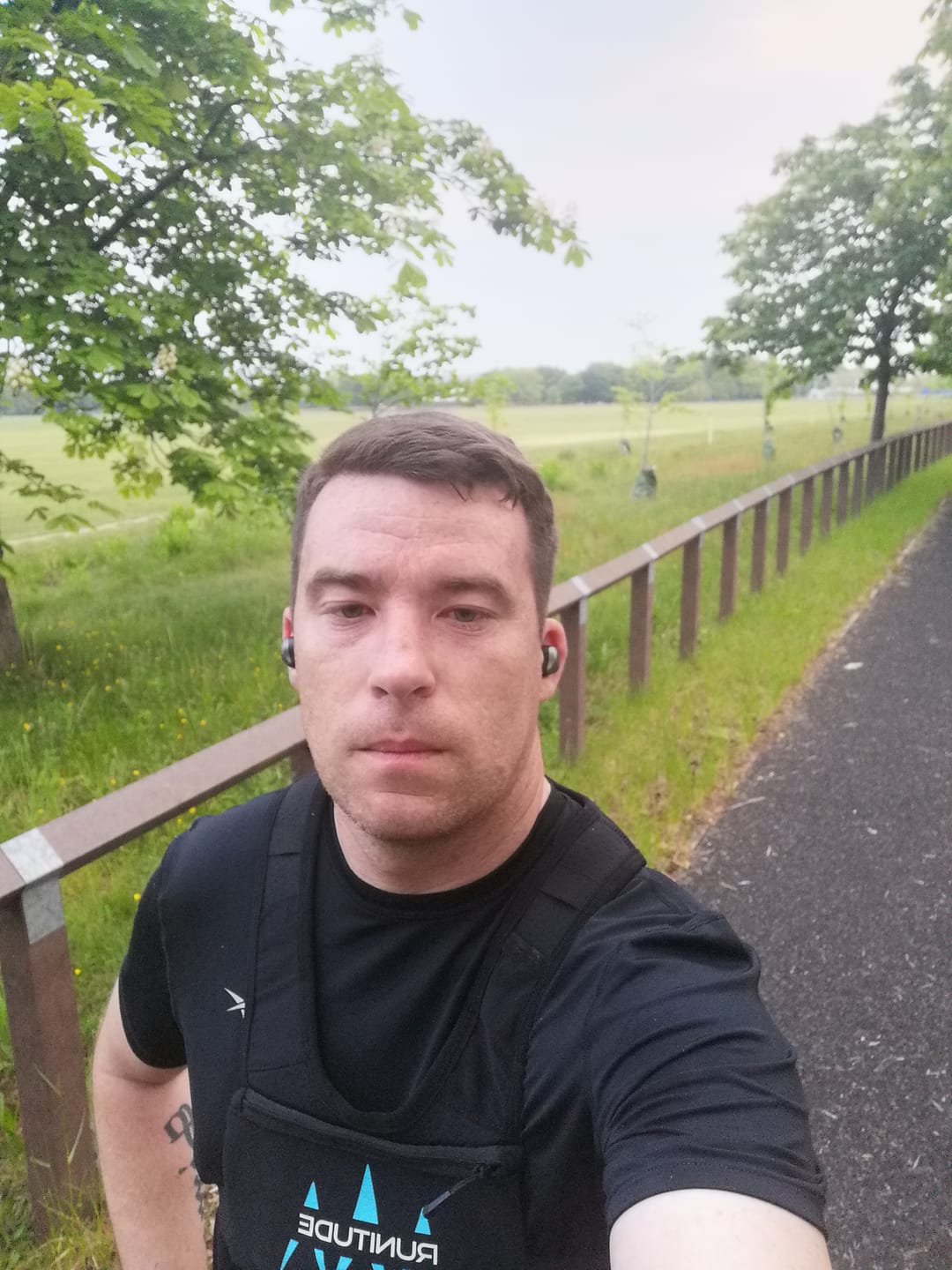 Customer photo review of Runitude Vest Phone Holder For Running - Black