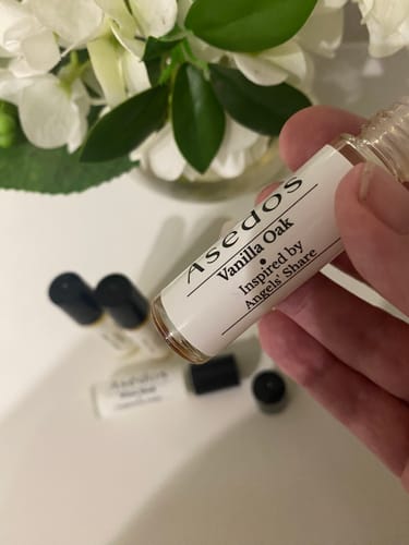 Customer photo review of VANILLA OAK PERFUME OIL