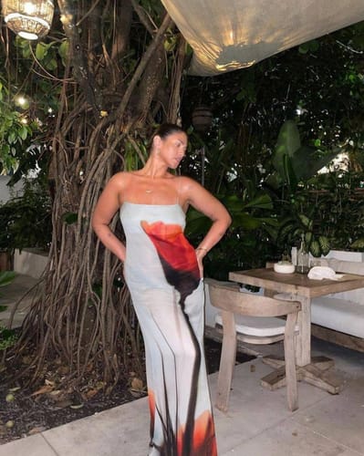 Customer photo review of Seasonal Blooms Abstract Tulip Print Slip H-line Vacation Maxi Dress