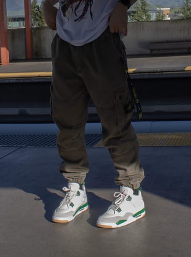 Customer photo review of Nike SB x Air Jordan 4 Retro SP "Pine Green"