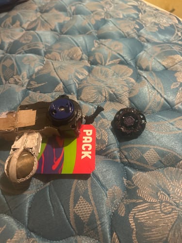 Customer photo review of Takara Tomy Gravity Perseus Beyblade BB-80 (Destroyer AD145WD) - With String Launcher